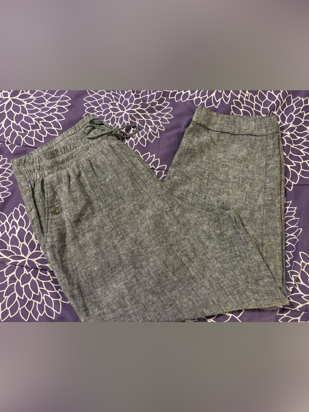 Jones New York Signature gray linen/ viscose cuffed capris
